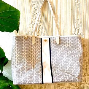 Tory burch tote | Travel bag
